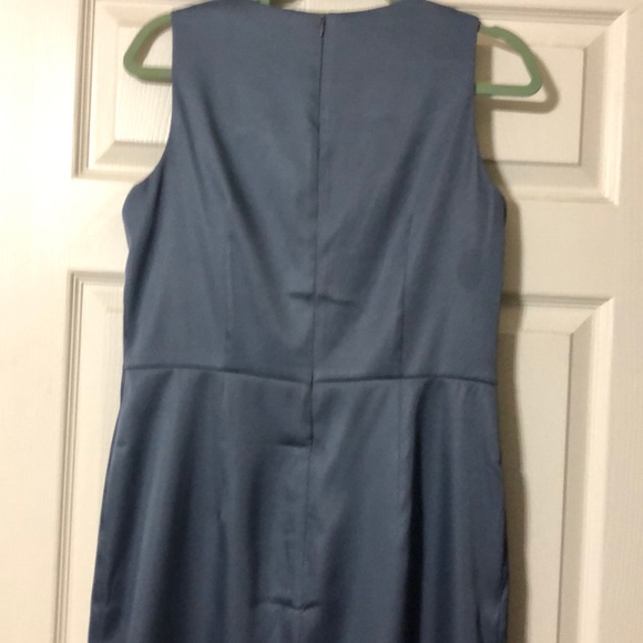 Beautiful sheath dress. - Picture 3 of 3